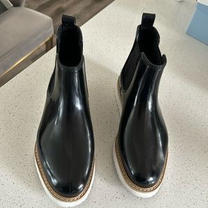 Cougar WaterProof Kensington Black/White Boots Size 6